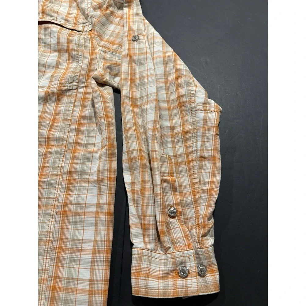 The North Face Men's Long Sleeve Plaid Lightweight Performance Button-Down Shirt